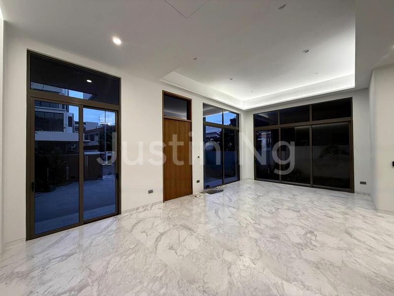 7 Bed Semi-Detached House (Landed) for Sale in  Palm Drive - Image 6