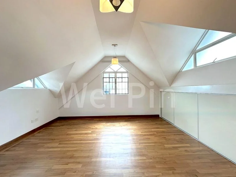 5 Bed Bungalow (Landed) for Sale in  Sembawang Hills Estate - Image 1