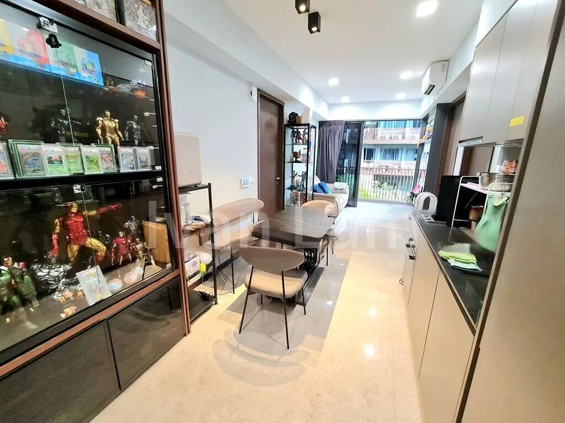 2 Bed Condo for Sale in  Royalgreen - Image 1