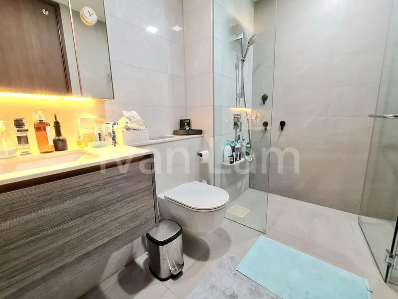 2 Bed Condo for Sale in  Royalgreen - Image 7