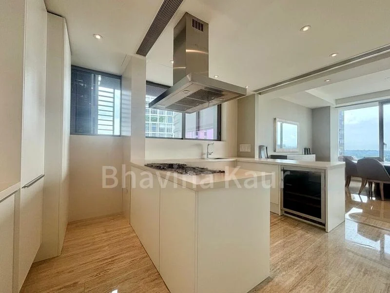 4 Bed Condo for Rent in  Ardmore Residence - Image 4