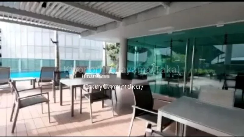 2 Bed Condo for Rent in  Suites At Orchard - Image 2