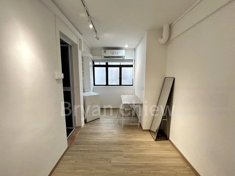 Room (HDB) for Rent in 824 Tampines Street 81 - Image 2