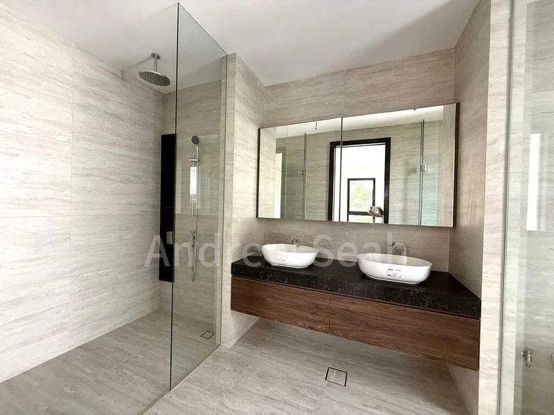 5 Bed Bungalow (Landed) for Sale in  Maryland Estate - Image 2