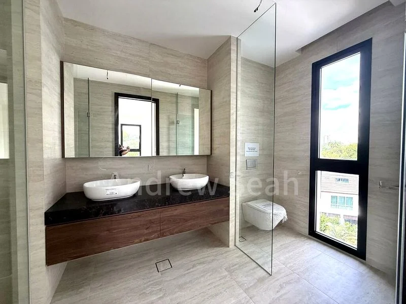 5 Bed Bungalow (Landed) for Sale in  Maryland Estate - Image 3