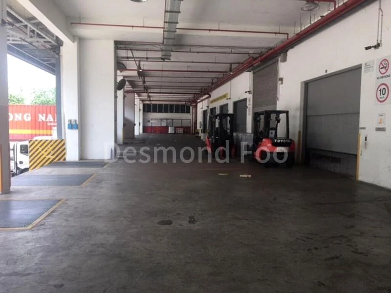 Warehouse for Rent: 6m high warehouse near Jurong East MRT - Image 1