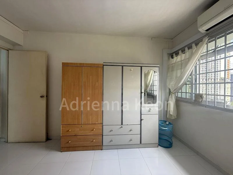 Room (HDB) for Rent in  82 Strathmore Avenue - Image 4