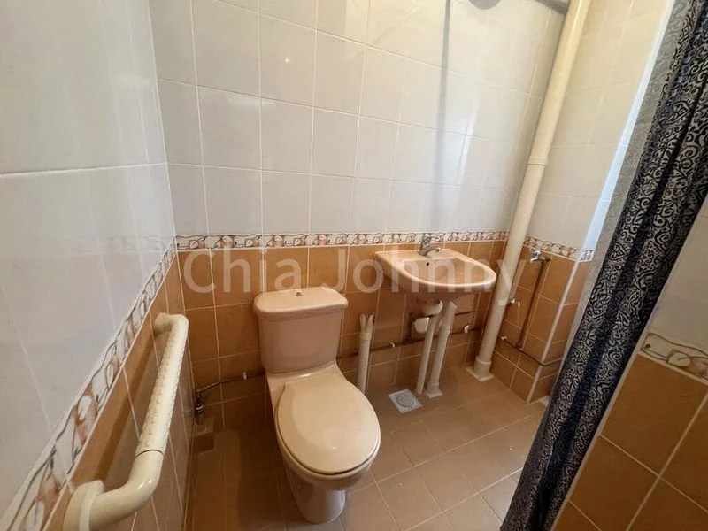 Maisonette HDB for Sale in  114 Clementi Street 13 - Image 5