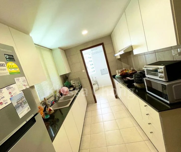 Room (Condo) for Rent in  Rio Vista - Image 2