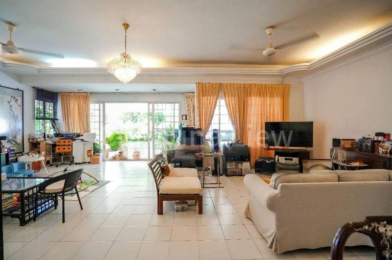 4 Bed Semi-Detached House (Landed) for Sale in  Picardy Gardens - Image 4