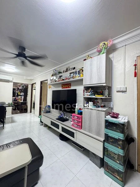 3 Room (3A) HDB for Sale in 321 Hougang Avenue 5 - Image 2