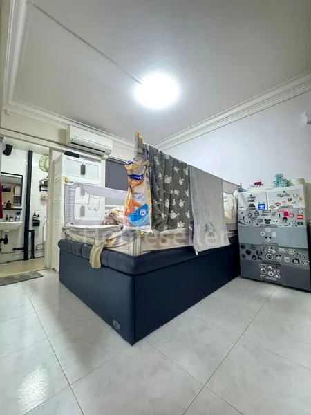 3 Room (3A) HDB for Sale in 321 Hougang Avenue 5 - Image 3