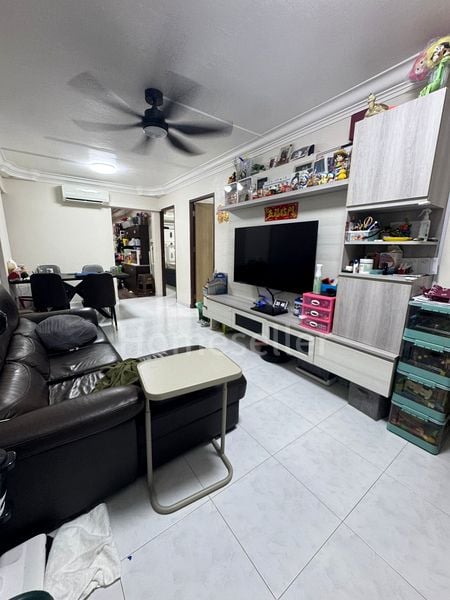 3 Room (3A) HDB for Sale in 321 Hougang Avenue 5 - Image 1