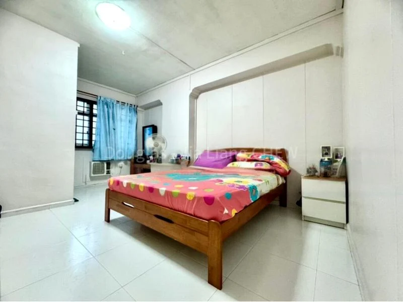 4 Room (4A) HDB for Sale in  854 Jurong West Street 81 - Image 3