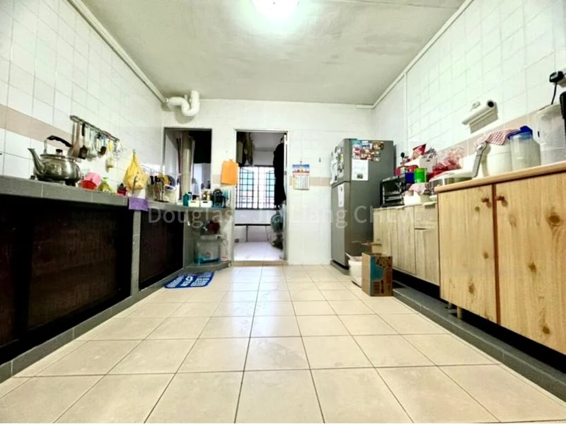 4 Room (4A) HDB for Sale in  854 Jurong West Street 81 - Image 2