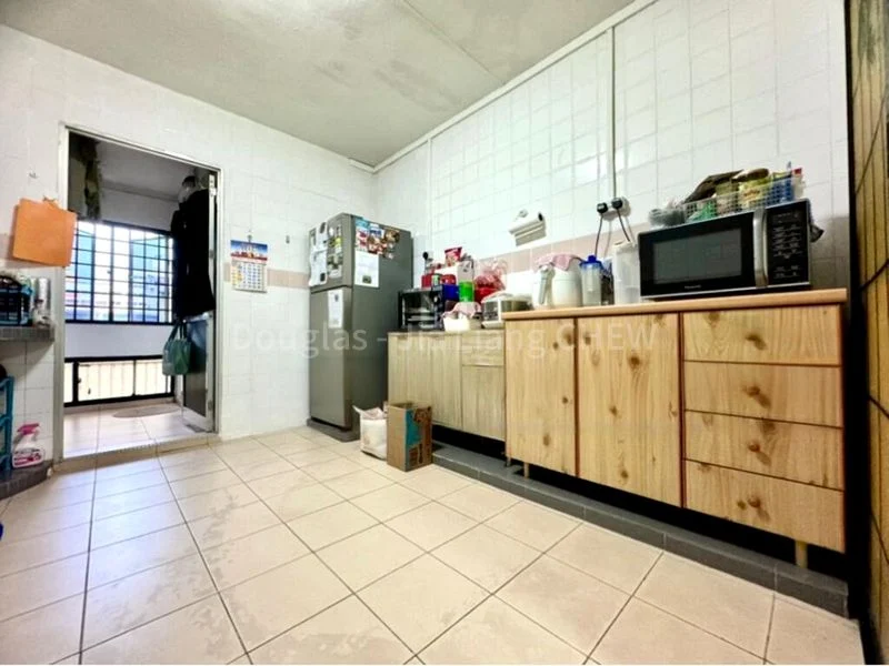 4 Room (4A) HDB for Sale in  854 Jurong West Street 81 - Image 1