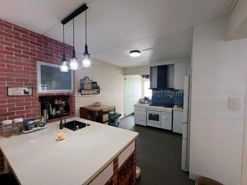 5 Room (5I) HDB for Sale in 512 Choa Chu Kang Street 51 - Image 3