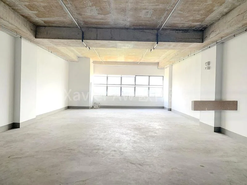 Light Industrial (B1) for Rent: Nordcom I - Image 3