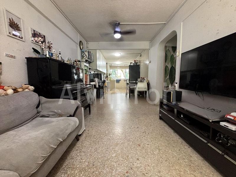 3 Room (3NG) HDB for Sale in  542 Ang Mo Kio Avenue 10 - Image 1