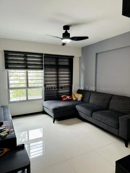 4 Room (4A) HDB for Sale in  676A Yishun Ring Road - Image 2