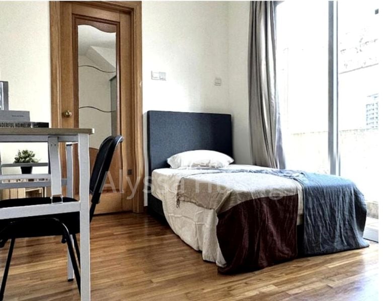 Room (Condo) for Rent in  The Huntington - Image 2