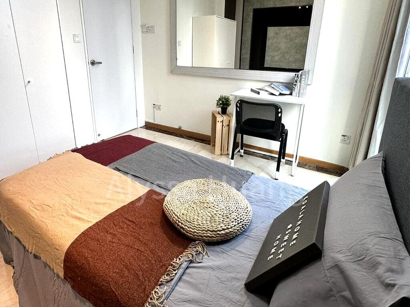 Room (Condo) for Rent in  The Huntington - Image 5