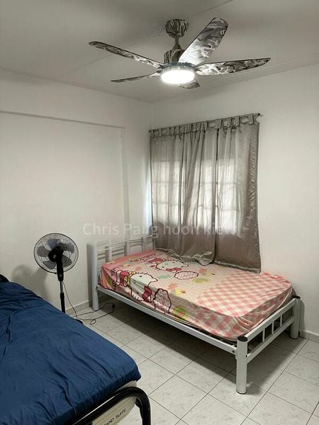 Common Room (HDB) for Rent in  227 Tampines Street 23 - Image 2