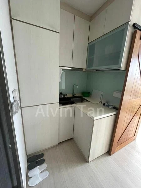 1 Bed Condo for Rent in  The Ebony - Image 6