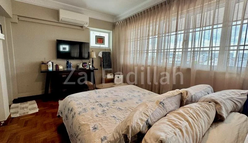 Maisonette HDB for Sale in  615 Hougang Avenue 8 - Image 3