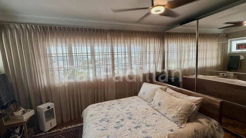 Maisonette HDB for Sale in  615 Hougang Avenue 8 - Image 1