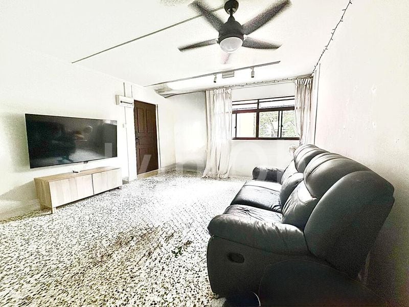 4 Room (4A) HDB for Rent in  333 Clementi Avenue 2 - Image 2