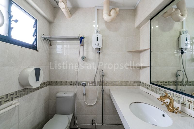 4 Room (4S) HDB for Sale in 727 Yishun Street 71 - Image 9