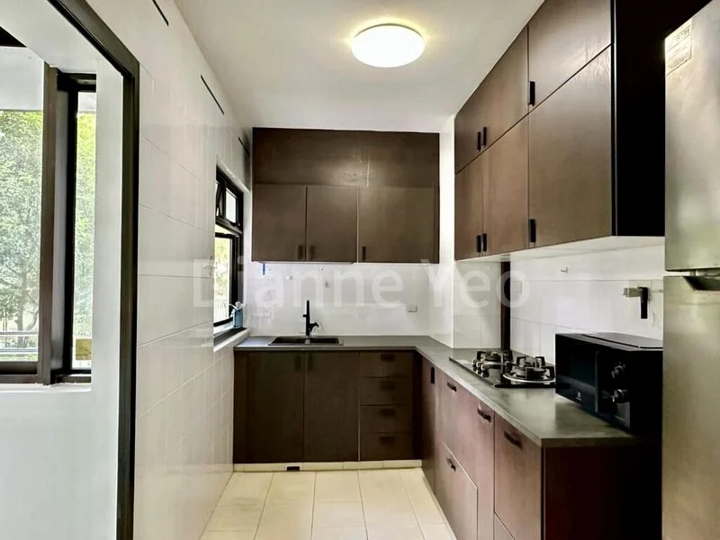 4 Room (4A) HDB for Rent in 28C Dover Crescent - Image 3