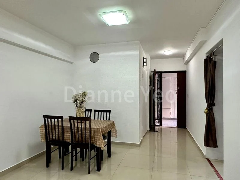 4 Room (4A) HDB for Rent in 28C Dover Crescent - Image 2