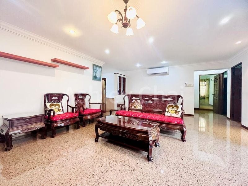 Premium HDB for Rent in 262D Compassvale Street - Image 1