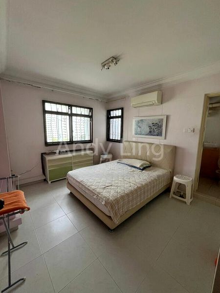 4 Room (4A) HDB for Sale in 87 Telok Blangah Heights - Image 3