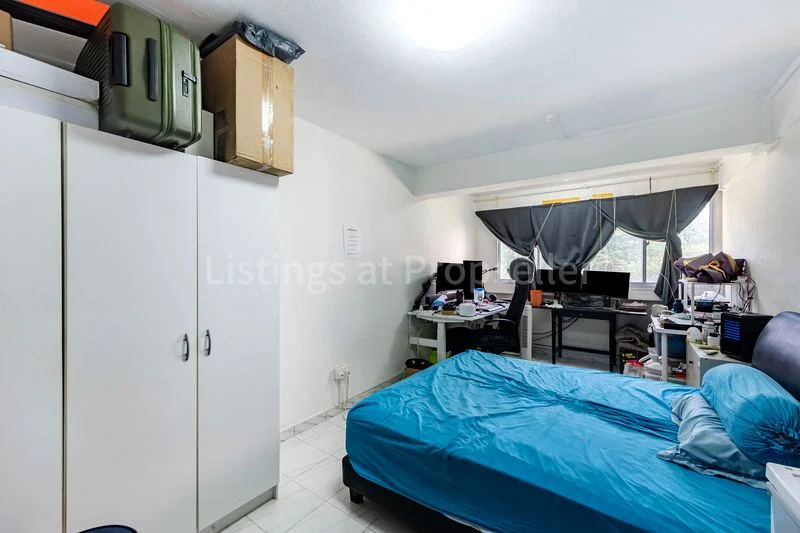 3 Room (3I) HDB for Sale in 128 Bukit Merah View - Image 11
