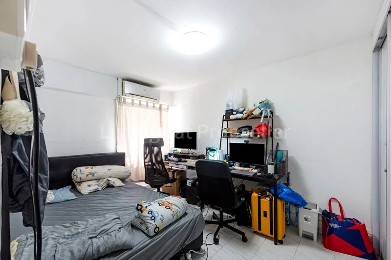 3 Room (3I) HDB for Sale in 128 Bukit Merah View - Image 12