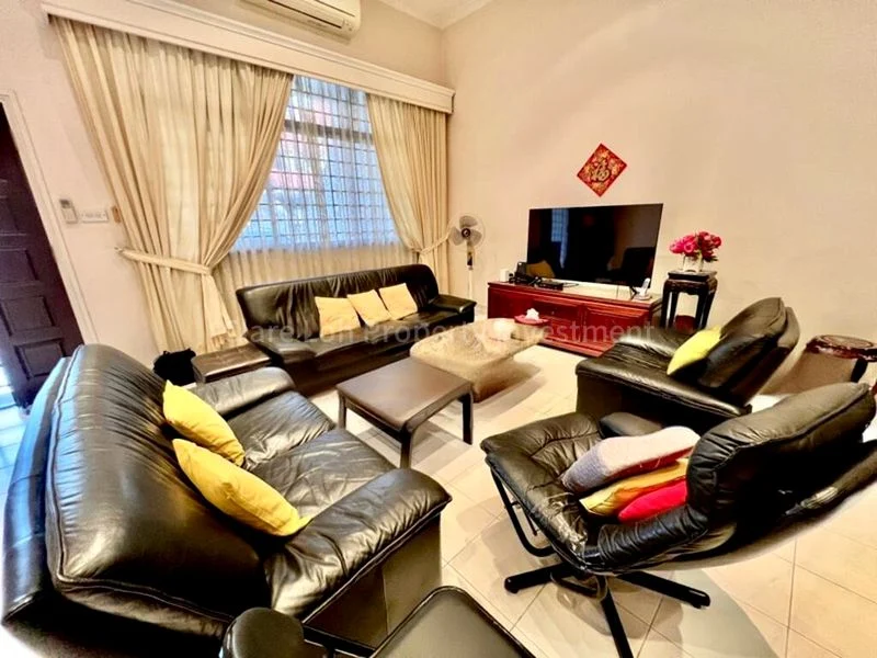 4 Bed Terraced House (Landed) for Sale in Peakville Park - Image 2