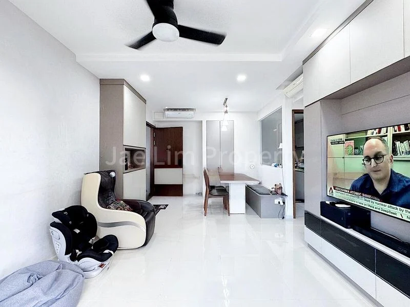 3 Bed Executive Condo for Sale in  The Visionaire - Image 1