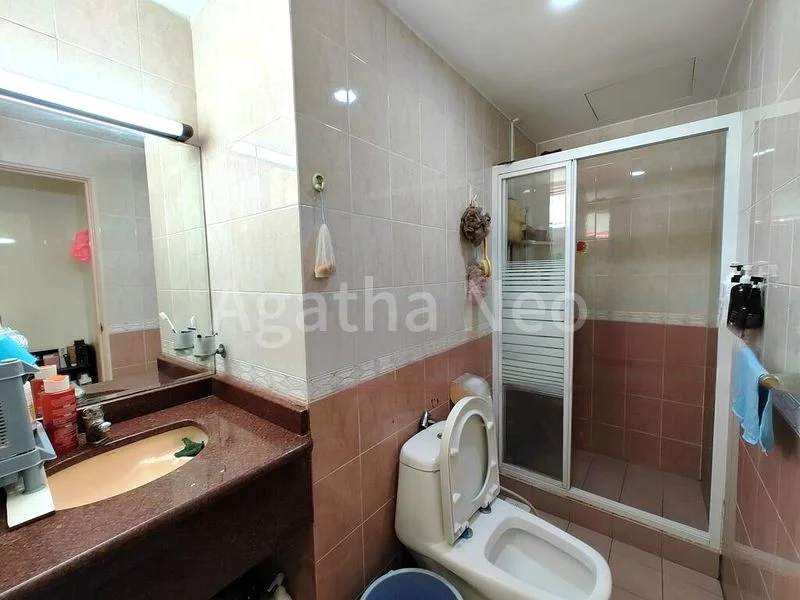 5 Bed Corner Terrace (Landed) for Sale in  Upper Paya Lebar Road - Image 7