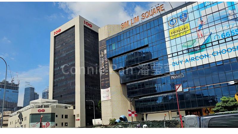 Office for Rent: Albert Complex - Image 1