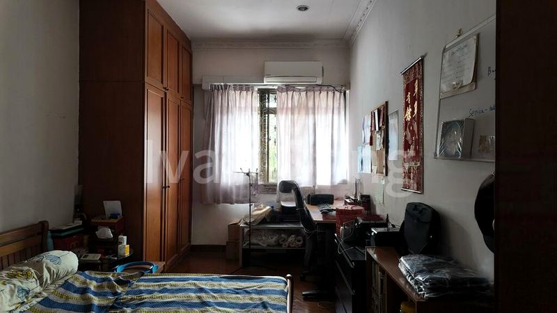 5 Bed Corner Terrace (Landed) for Sale in  Sennett Estate - Image 18