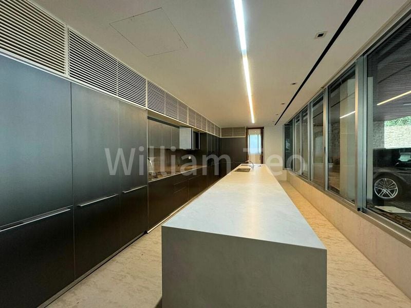 8 Bed Bungalow (Landed) for Rent in  Binjai Crest - Image 11