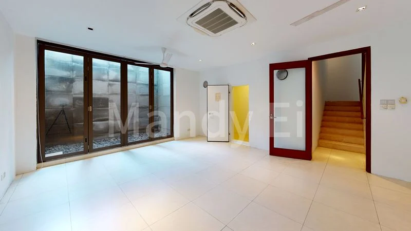 5 Bed Bungalow (Landed) for Sale in Ocean Drive - Image 5