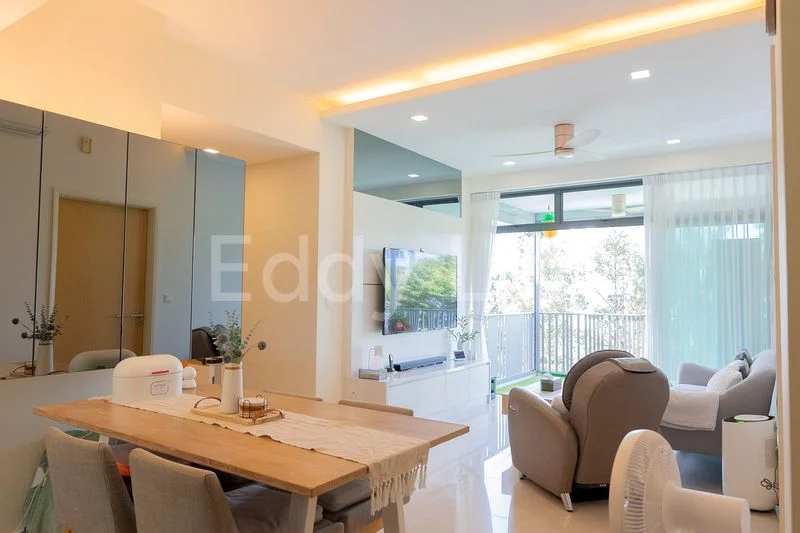 3 Bed Condo for Sale in  Rosewood Suites - Image 1