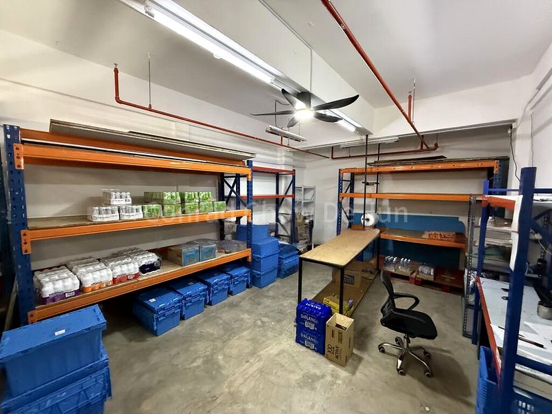 Light Industrial (B1) for Rent: 1092 Lower Delta Road - Image 1