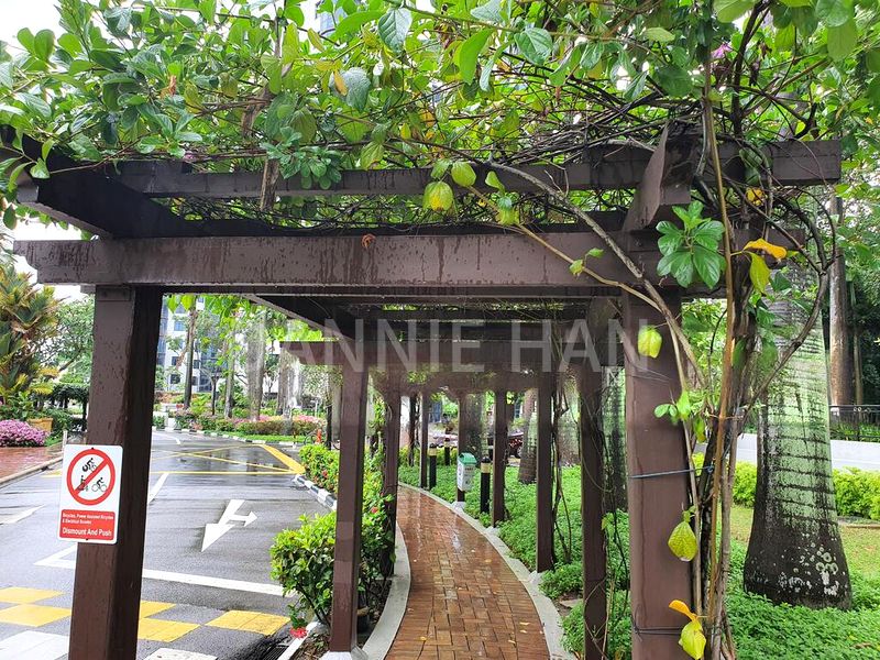 2 Bed Condo for Sale in  Parc Oasis - Image 11