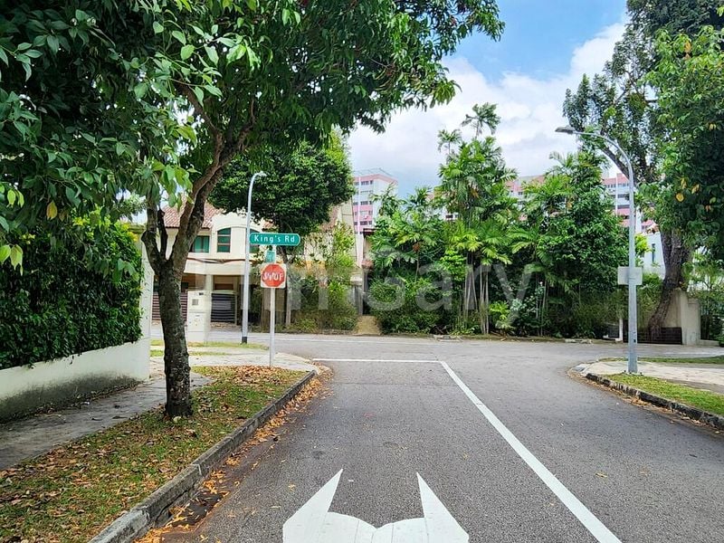 5 Bed Semi-Detached House (Landed) for Sale in King's Road - Image 1