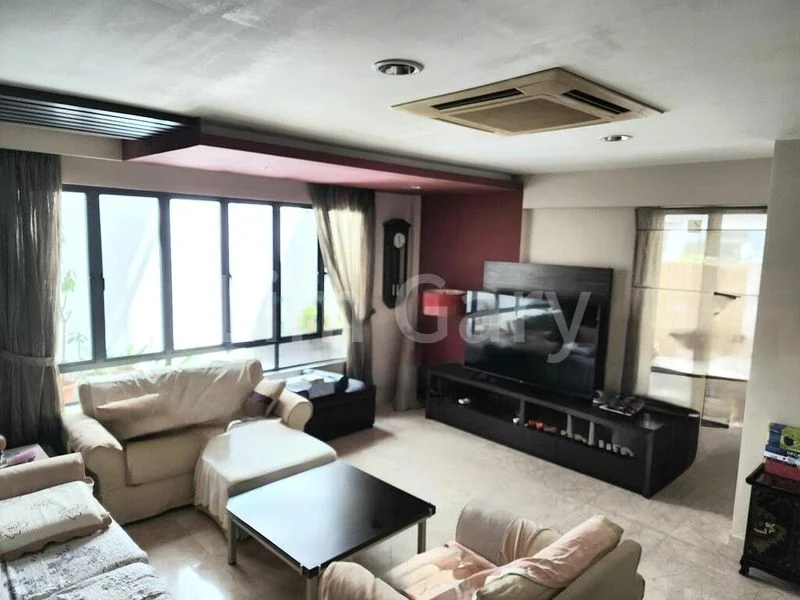 5 Bed Semi-Detached House (Landed) for Sale in King's Road - Image 3